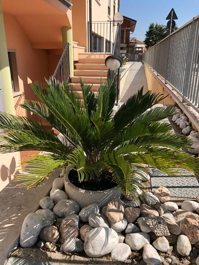 Appartamento Bianco - Peschiera Del Garda Zewnętrze zdjęcie